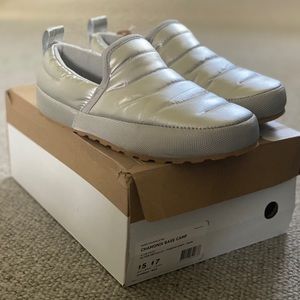 BNIB Chamonix Base Camp Cloud Lounger Women’s 7